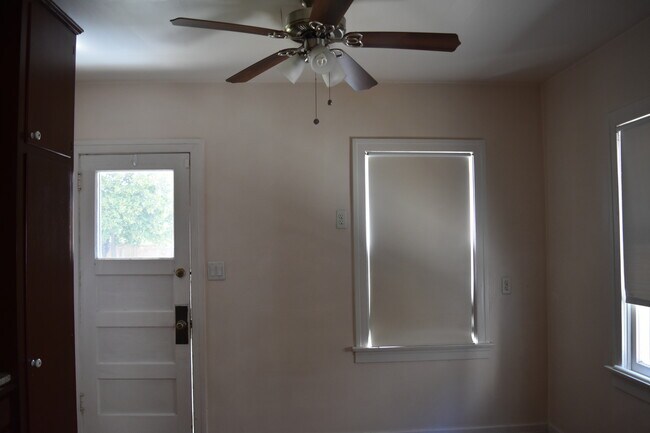 Kitchen Nook Area with Fan - 423 S Indiana St