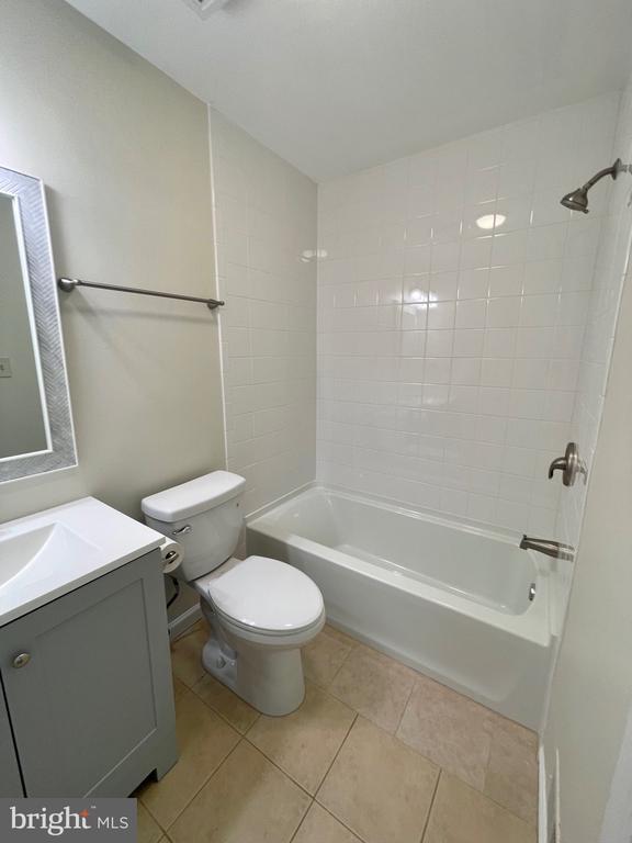 Building Photo - 5415 Bishops Head Ct