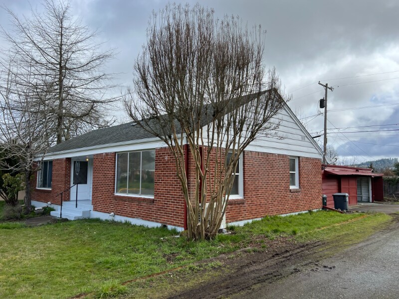 Building Photo - 2919 Lincoln St