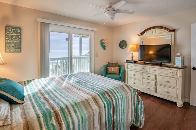 Building Photo - OCEANFRONT OFF-SEASON MONTHLY RENTAL - OCT...