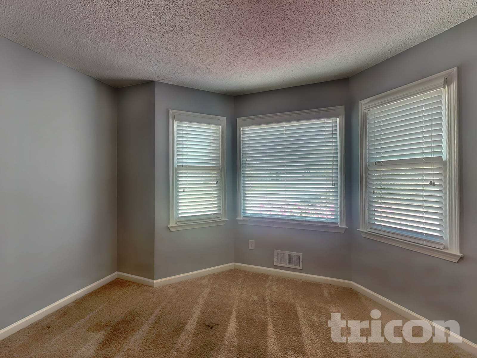 Building Photo - 244 Chastain Way