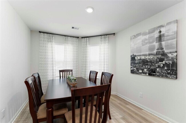 Building Photo - 408 Elaine Vly Dr