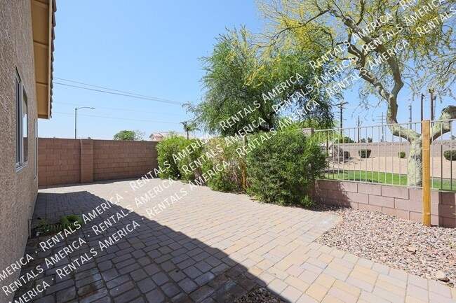Building Photo - 1218 W Rose Marie Ln