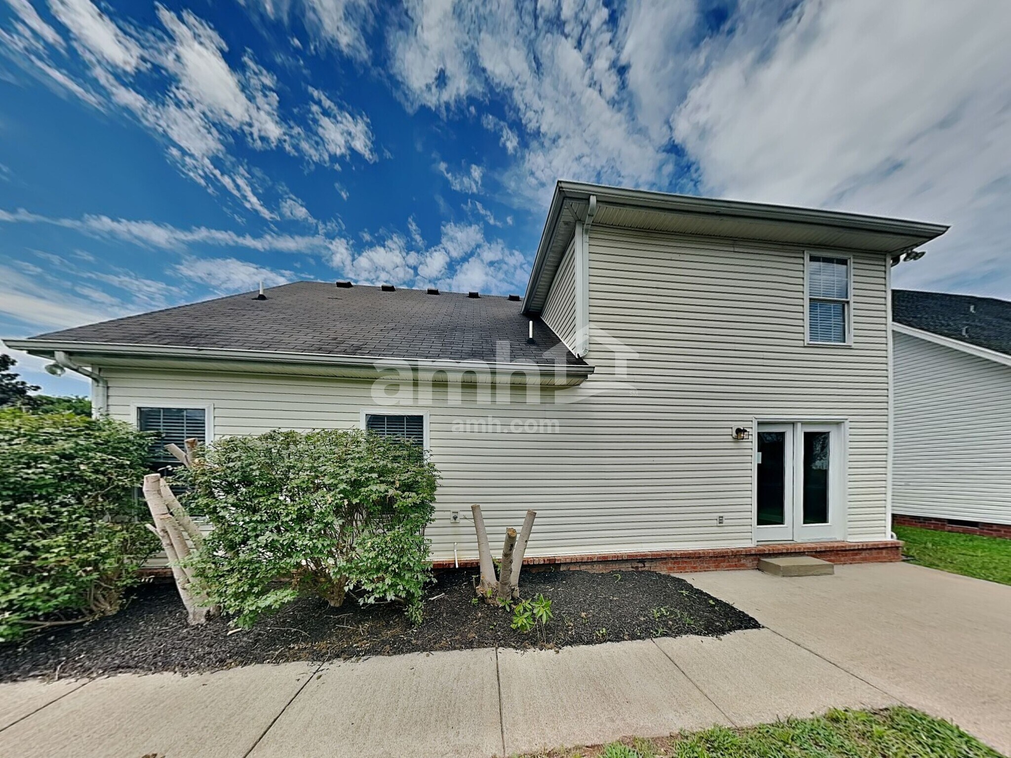Building Photo - 2140 Aberdeen Cir