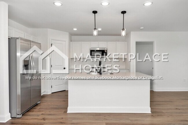 Building Photo - 133 Bella May Ln