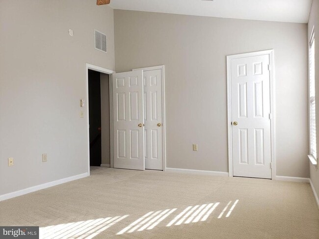 Building Photo - 2203 Montauk Dr