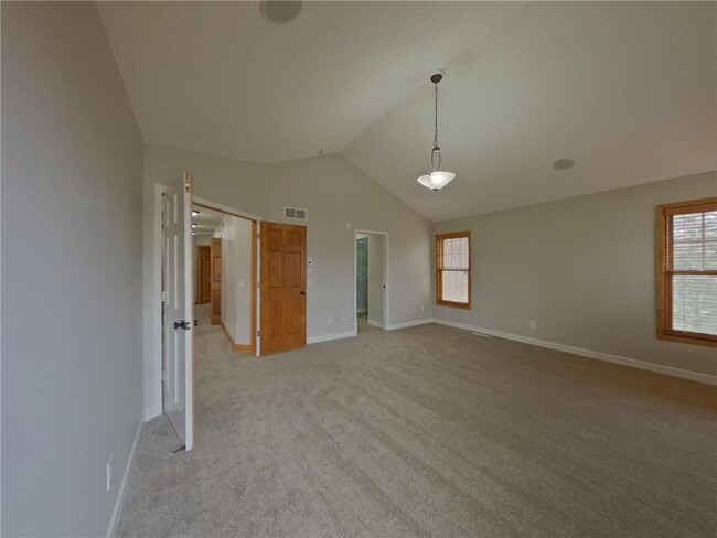 Building Photo - 13012 Independence Ave