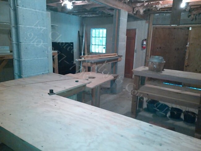 Building Photo - 4210 Deadwyler Dr