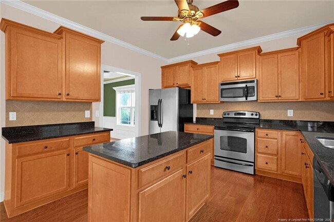 Building Photo - 7260 Sandcastle Ln
