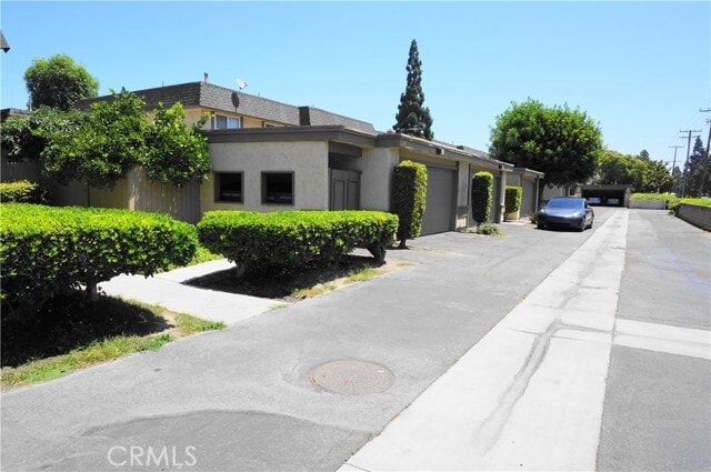 Building Photo - 2015 E Saddlewood Ln