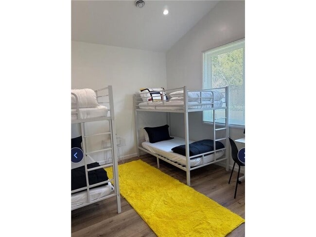 Building Photo - 1013 Gardner St