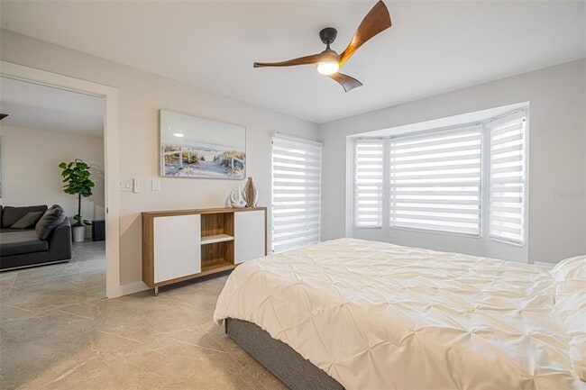 Building Photo - 16320 Kelly Cove Dr