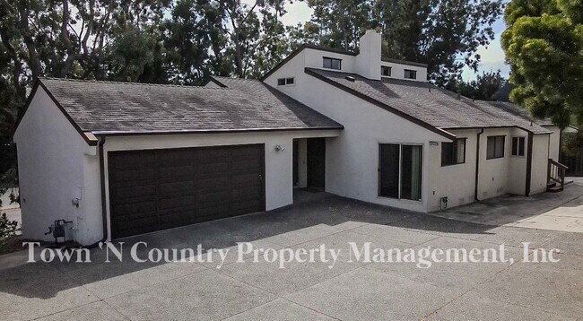 Building Photo - 26142 Carmel Knolls Dr
