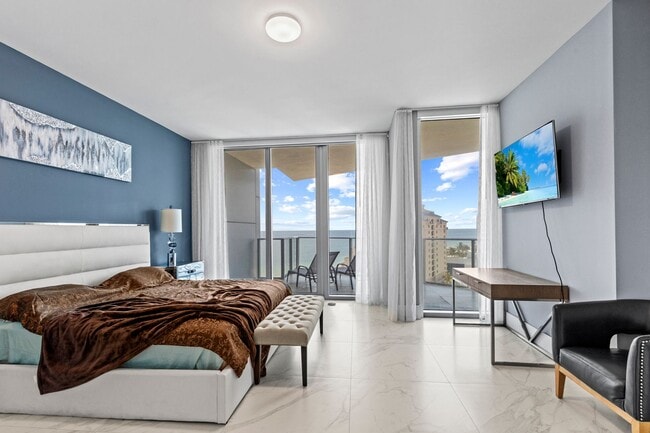 Building Photo - Luxury Beachfront Living at Its Finest – Fully Furnished Condo in Prime Fort Lauderdale Location!