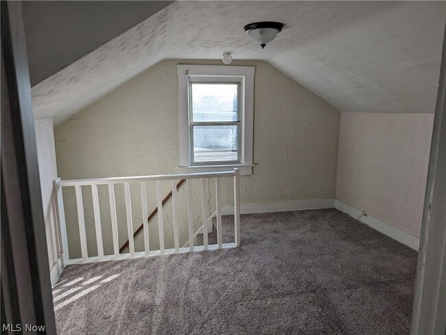 Building Photo - 56 Marion Ave