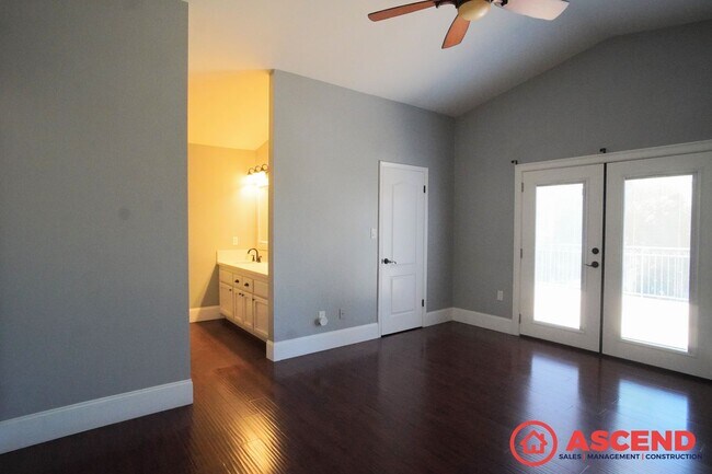 Building Photo - 11500 Jimrik Ave