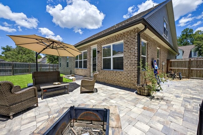Building Photo - 90 Laurel Oaks Dr