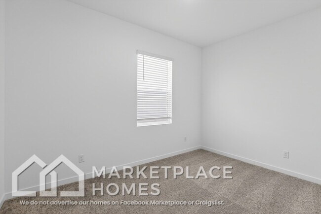 Building Photo - 2650 Marlette Ave