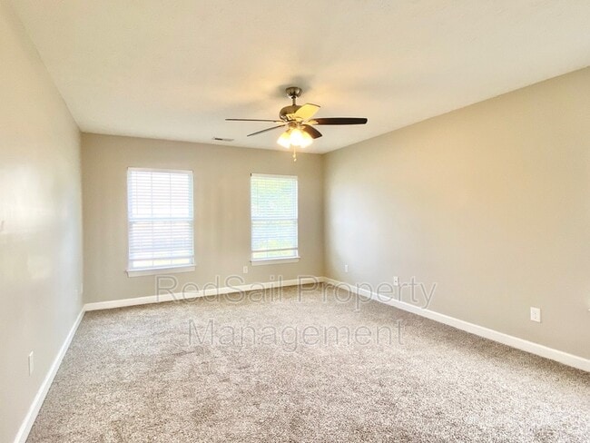 Building Photo - 13326 Harbor Dr