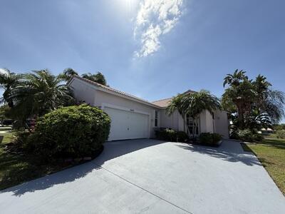 Building Photo - 10839 Madison Dr