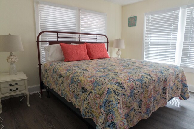 Building Photo - Beautiful Three Bedroom with Private Beach...