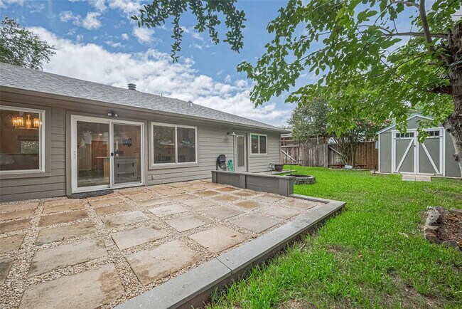 Building Photo - 3407 Hillstone Dr