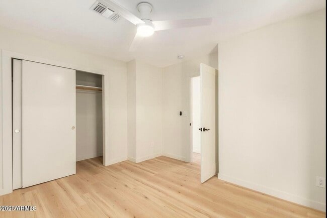 Building Photo - 902 E Fairmount Ave