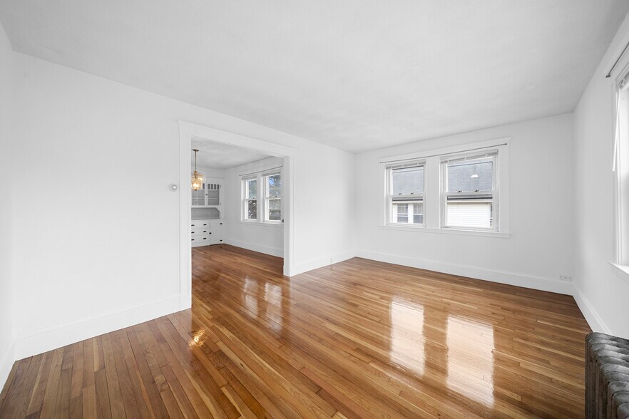 Building Photo - 180 Faneuil St