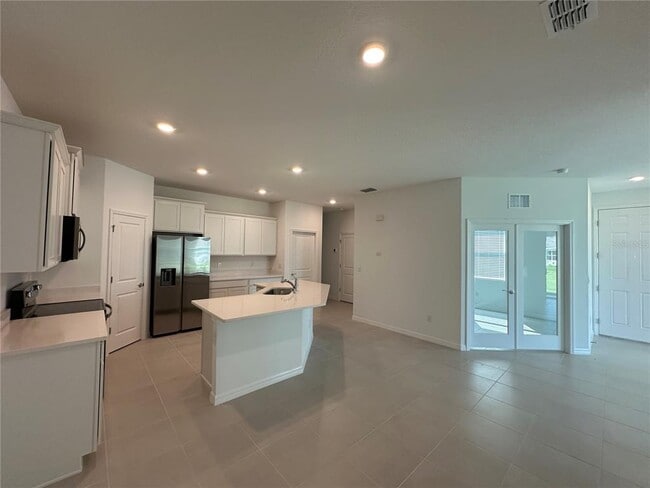 Building Photo - 2395 Bending Bonsai Dr