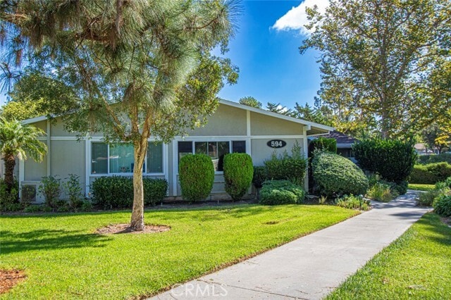 Building Photo - 594 Avenida Majorca