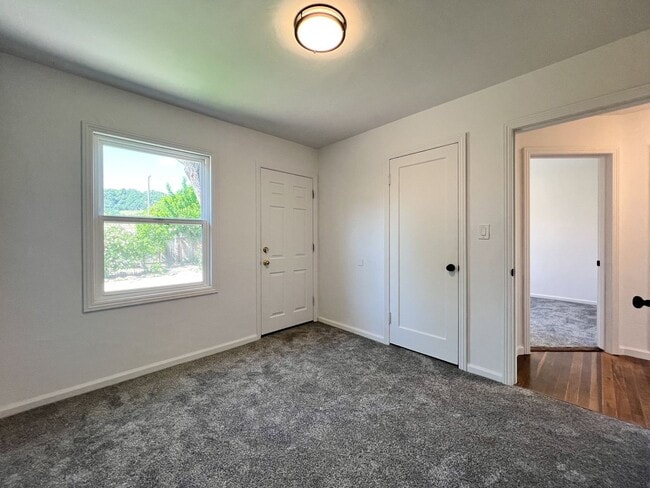 Building Photo - Charming Westwood Cottage in the Heart of Napa