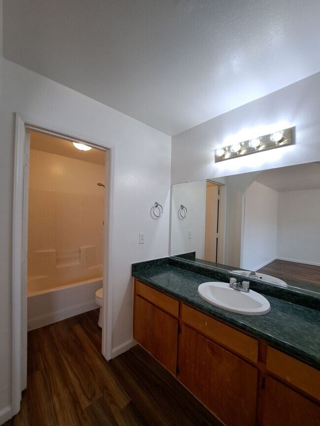 Building Photo - Single Level 3BR Home w/ Backyard Ready to...