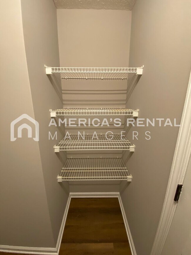 Building Photo - DEPOSIT PENDING!!! - Home for rent in Tuscaloosa! Available to View Now!
