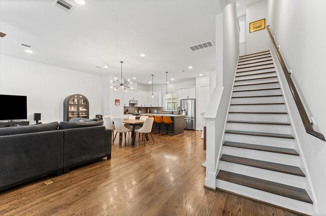 Building Photo - 311 Eado Park Cir