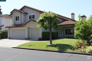 Building Photo - 338 Newcastle Ln