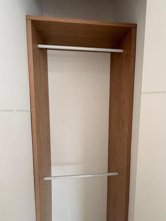 Building Photo - 2436 SW 7th St