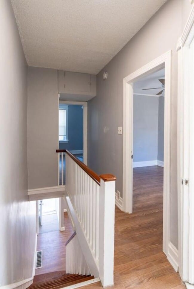 Building Photo - 2835 Winton St