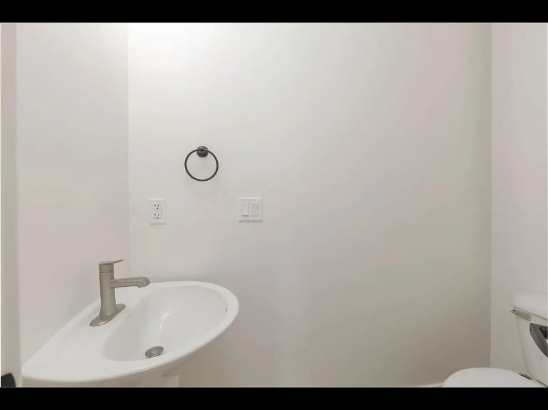 Building Photo - 296 S 1930 W