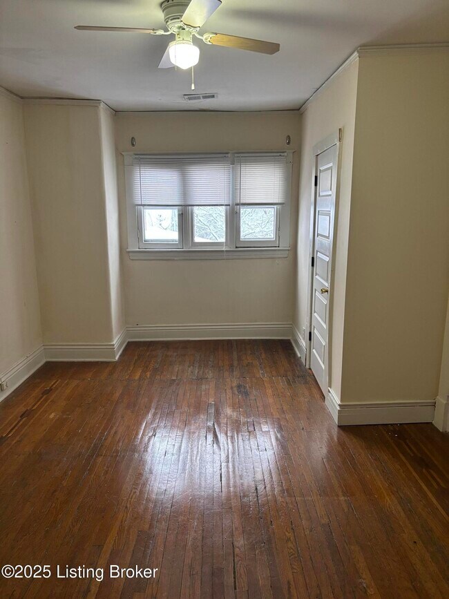 Building Photo - 163 N Keats Ave