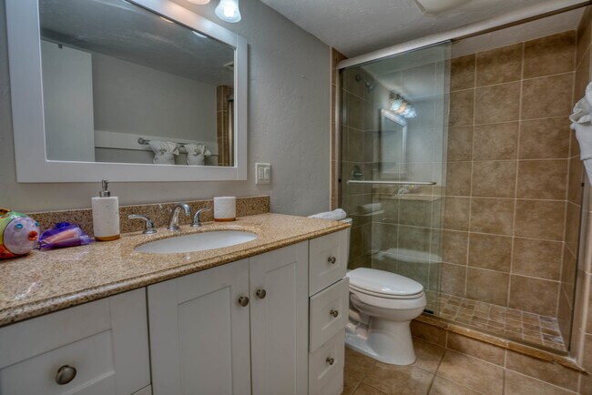 Building Photo - 5900 Bonita Beach Rd SW