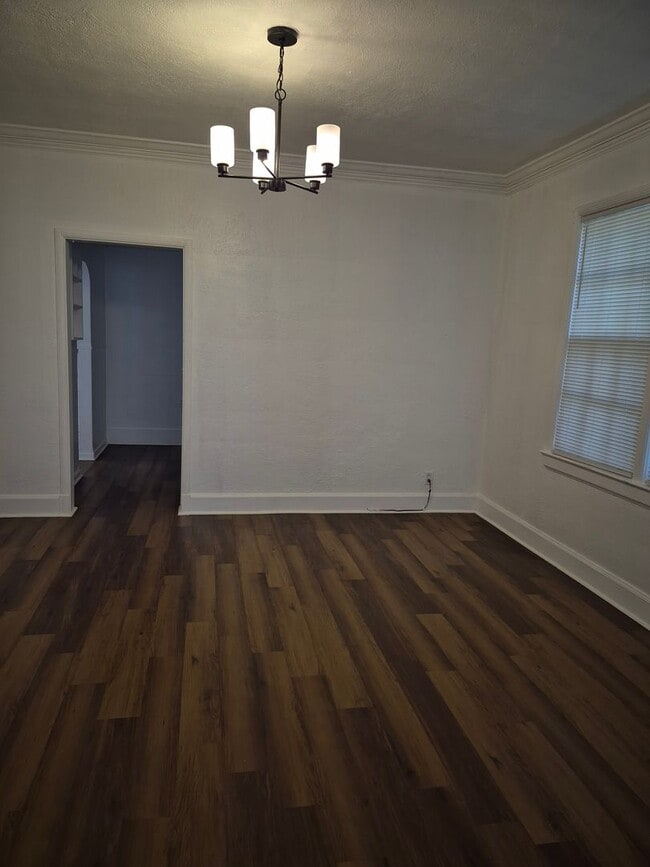 Building Photo - 1029 N Barksdale St