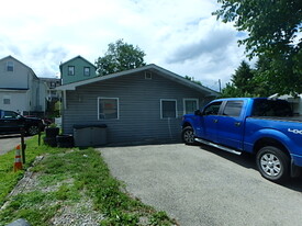 Building Photo - 409 Porcupine Way