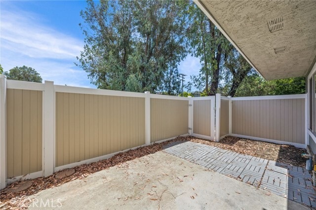 Building Photo - 760 Golden Springs Dr