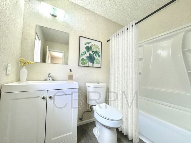 Building Photo - 1105 52nd St