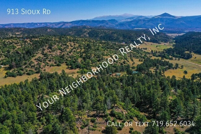 Building Photo - 913 Sioux Rd