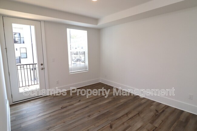 Building Photo - 110 Byrum St