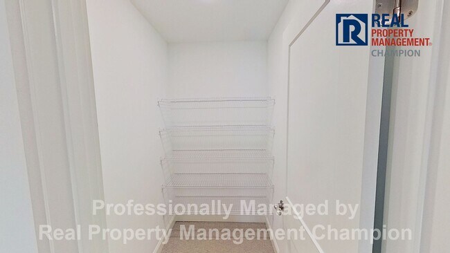 Building Photo - 8764 Sandy Rdg Lp