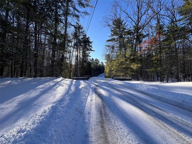 Building Photo - 26 Summit Dr