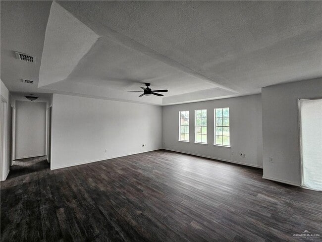 Building Photo - 801 N 29th St