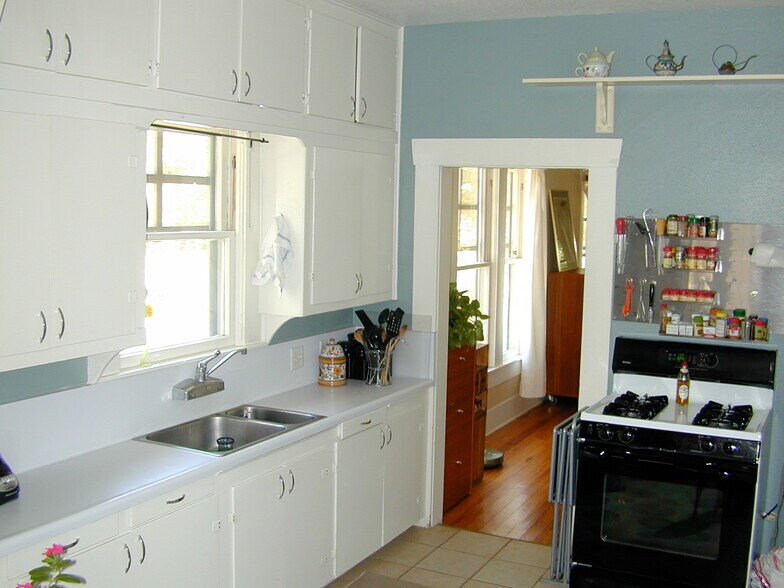 Kitchen (furnished pic) - 126 Abiso Ave